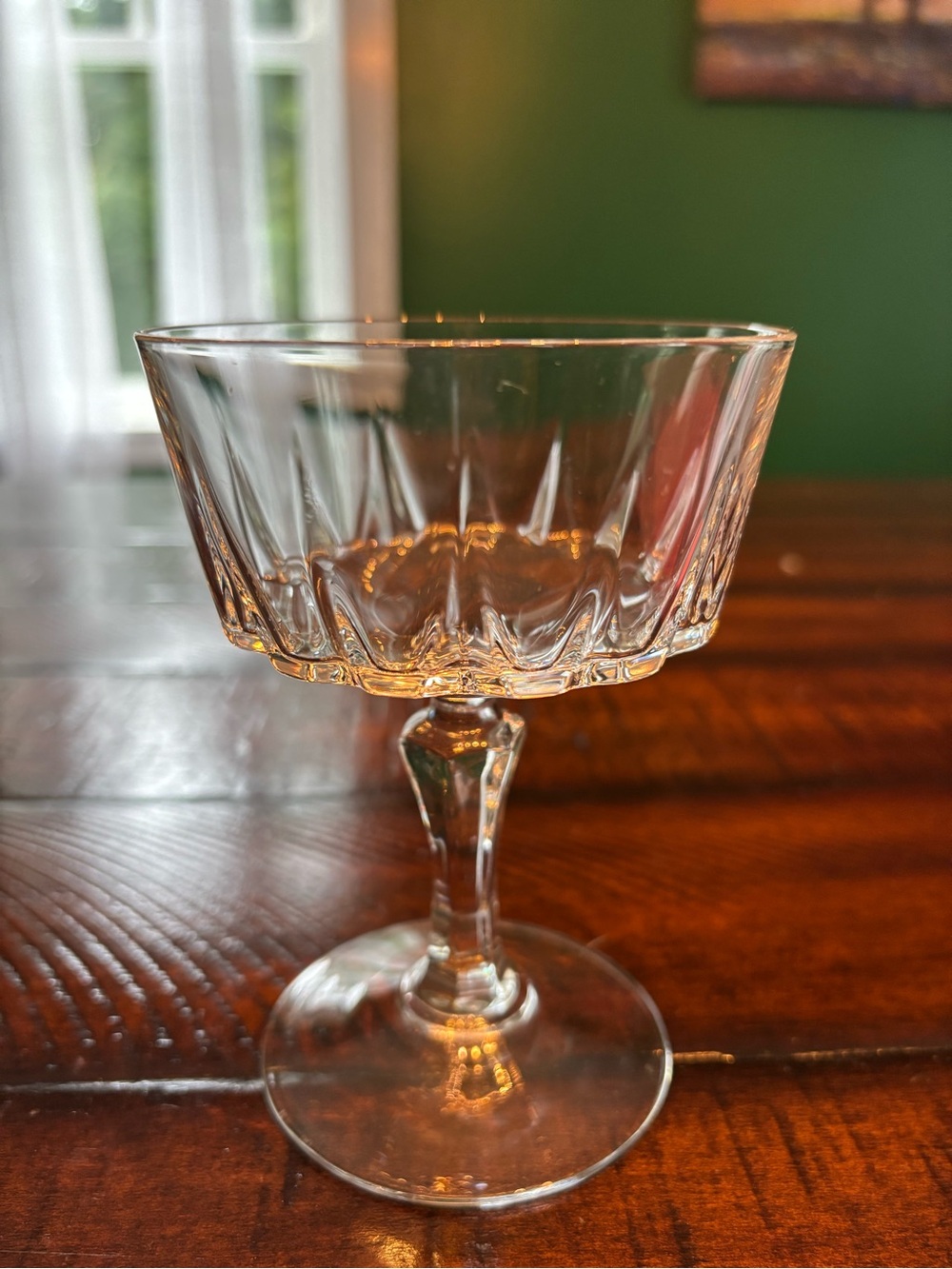Clear Crystal Coupe Glass - Elegant Stemware for Home Dining